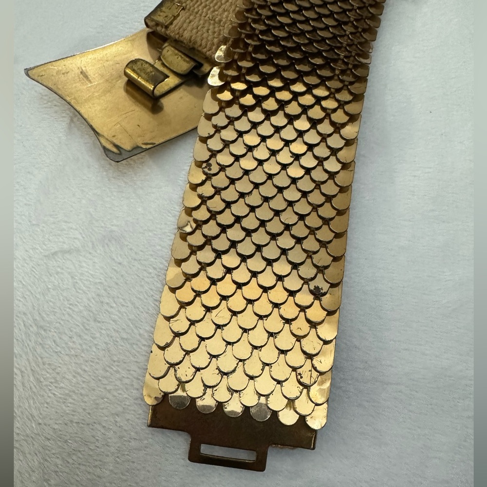 Vintage Gold Fish Scale 70’s Stretch Belt 80’s Kitsch Fun Glamorous - Picture 6 of 12